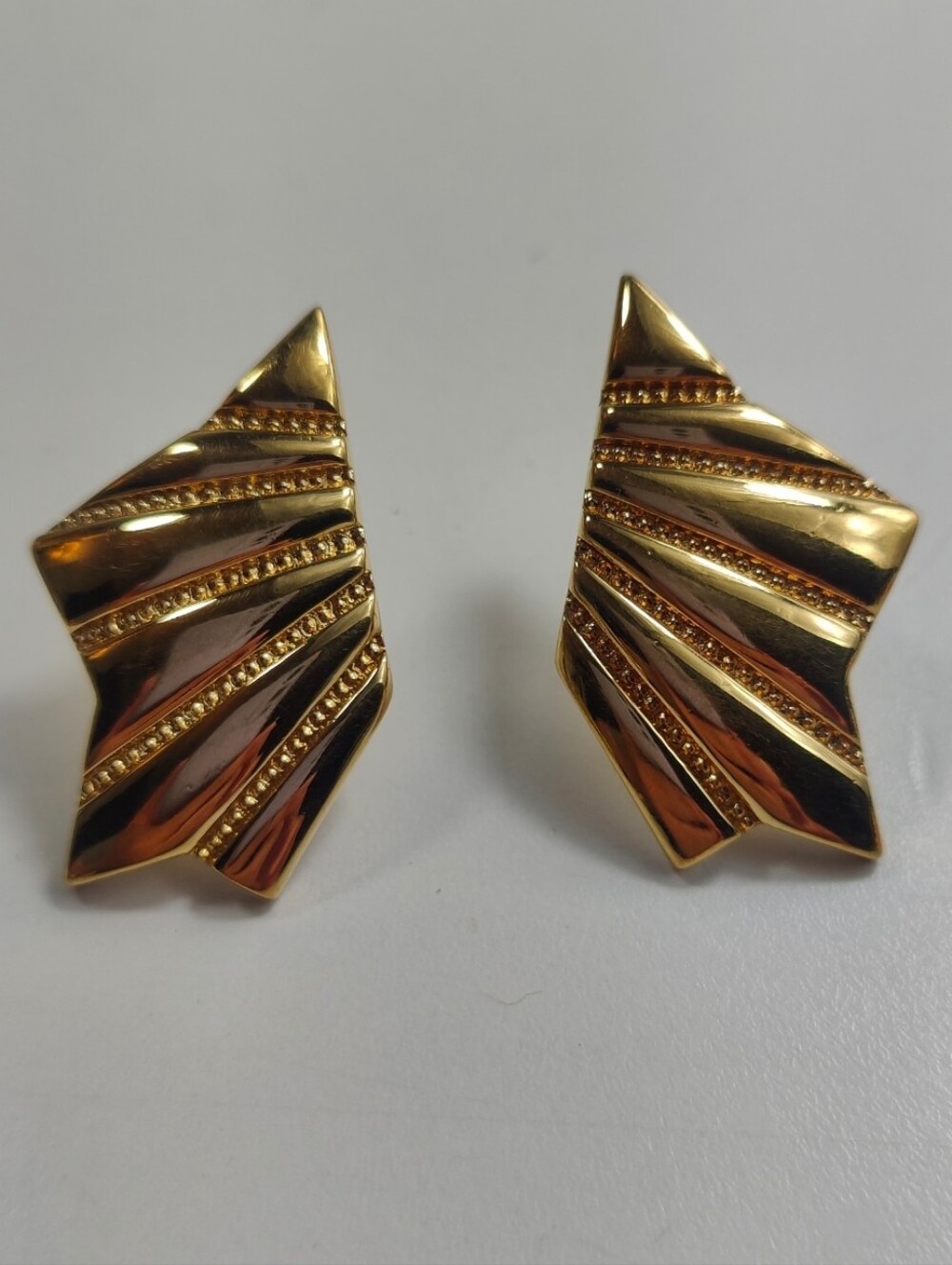 Vintage Monet Gold Tone Sculptural Fan Shell Pierced Statement Earrings